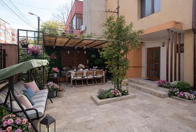 Vila 6 Camere P/1 Zona Faleză Nord - 1