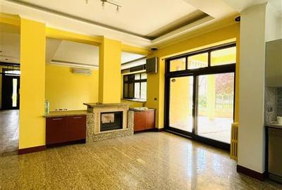 VANZARE VILA 8 CAMERE 652 mp teren zona Sisesti Sector 1 - 18