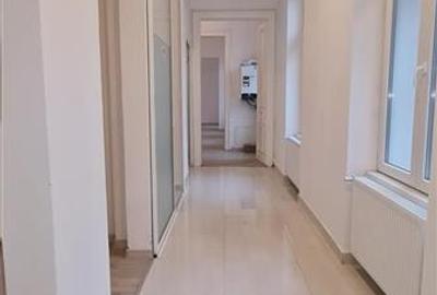 Spatiu 146mp pt. birouri, ultracentral vizavi de Primaria Arad - 1