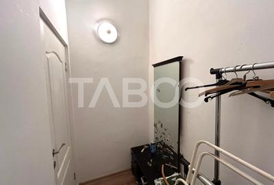 Apartament cu 2 camere - luminos si spatios - etaj 1 - Piata Schiller - 13