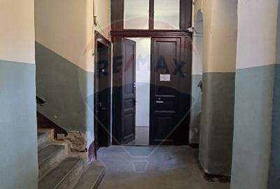 Apartament de vânzare în Palatul Berde, strada Horea - 22