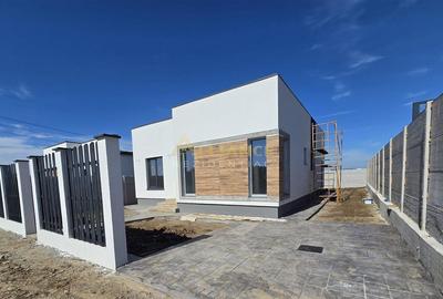 Casă individuală cu 4 camere în Berceni