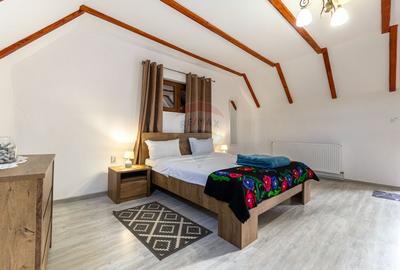 Casa / Vila cu 7 camere de vanzare - 1