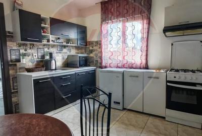Casă / Vilă cu 4 camere de vânzare - 3