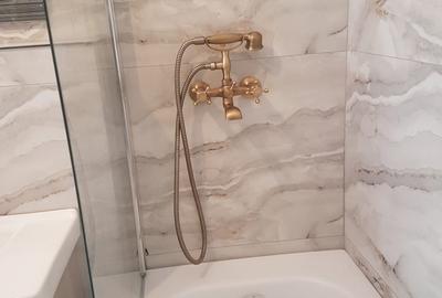 Apartament doua camere, decomandat, etaj 4, cu sarpanta, renovat modern, stradal - 15