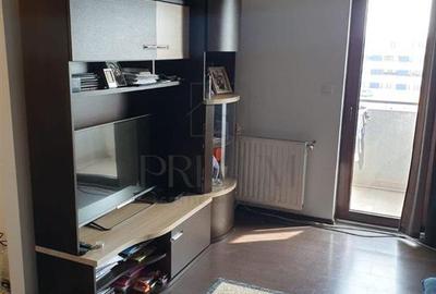 Garsonieră decomandată, mobilată în Girocului