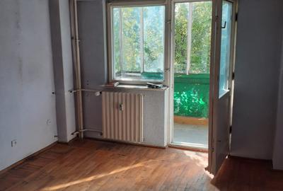 Apartament 2 camere decomandat - Dacia - 77.000 euro (Cod E6)