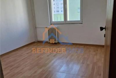 Apartament de vanzare cu 3 camere, zona Mihai Bravu - Mall Vitan - 1