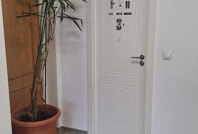Inchiriez spatiu comercial 50 mp,pretabil birou - 7