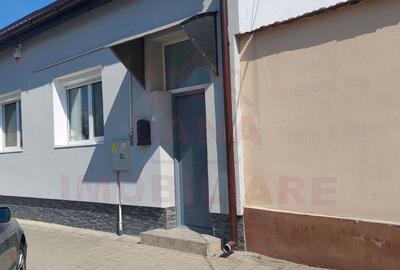 1\2 DUPLEX, DE VÂNZARE, 4 camere\CARANSEBEȘ\ ZONĂ CENTRALĂ\JUD.CS - 1