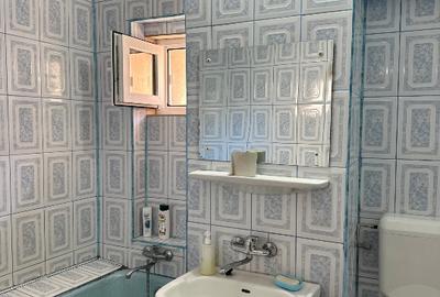Apartament 3 camere decomandat 66 mp – bloc reabilitat – supraveghere video – Se - 3