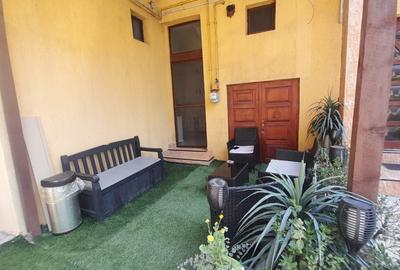 Apartament la casă cu 2 camere, suprafață utilă 64 mp, zona centrală - 8