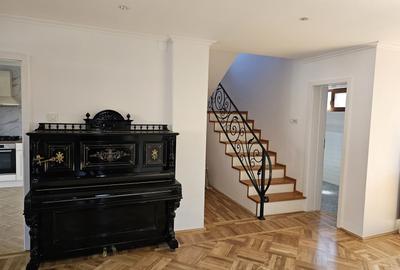 Casă spațioasă de închiriat cu curte amenajată și facilități complete - 17