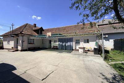 Casă individuală cu 4 camere în Moșnița Veche