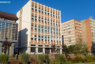 Cladire comerciala cu 4 etaje de inchiriat Resita - 1