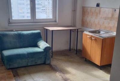 Apartament cu 2 camere decomandat în Drumul Taberei