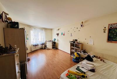 Duplex confortabil la Pădure-Rosu, 273 mp construiti, 199 mp teren, P+1+M, 5 cam - 8