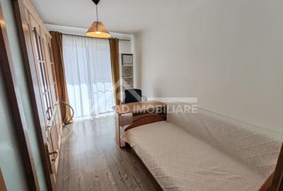 Apartament cu 2 camere+nisa de dormit, balcon, parcare, Str.Florilor - 10