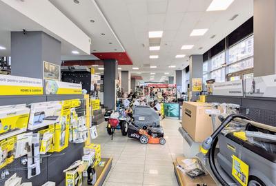 Cladire mixta de birouri si spatii comerciale - Comision 0% - 6