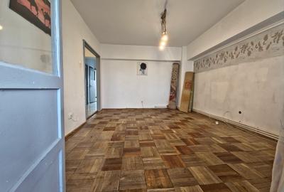 Ultracentral Tomis Mall 3 camere decomandat etaj 3/7 - 11