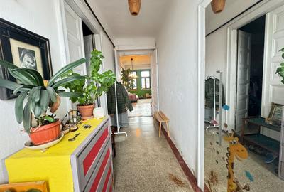 Apartament interbelic in zona Mihai Viteazul-103mp, et. 2/2 - 18