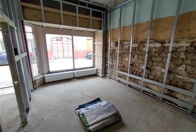 Oravita, Spatiu Com. (Apartament) 89MP, Zona Centrala, Pret Negociabil - 9