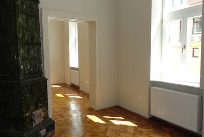 Apartament in casa recent renovat , parcare in curte, zona centrala - 10