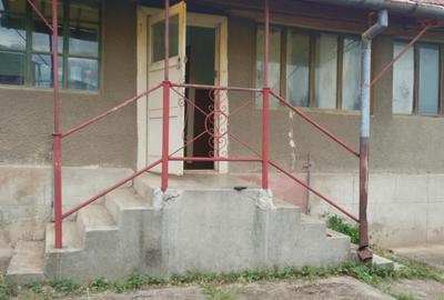 Casă individuală renovabilă | 2 camere | 1032 mp teren | La 13 km de Alba Iulia - 2