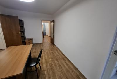 Birou 4 camere Piata Sudului ,2 bai ,10 min metrou , AC , lumini LED - 12