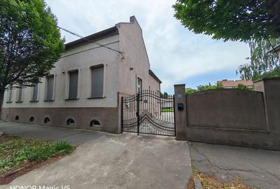Casă cu destinație multiplă _ curte generoasă- Bălcescu - 20