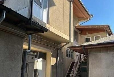 Casă individuală cu 7 camere în Coiciu