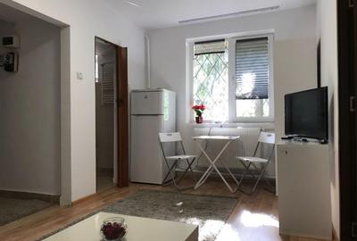 Apartament cu 2 camere semidecomandat, mobilat în Floreasca
