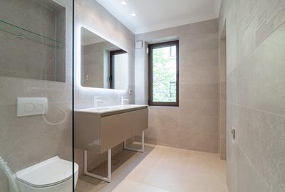 Vilă Contemporană Dorobanți: Fotovoltaice, Pompe de Căldură și Parcare - 18