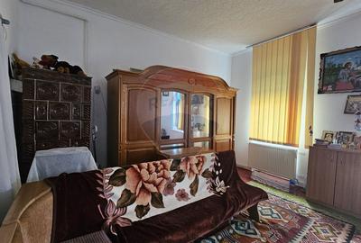 Casă cu 2 corpuri în Sânpetru | Singur în curte | 1025 mp teren - 8