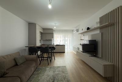 Apartament cu 2 camere decomandat, mobilat în Tractorul