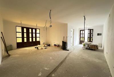 Casa individuala 4 camere terasa garaj curte 500mp Sura Mare - 1