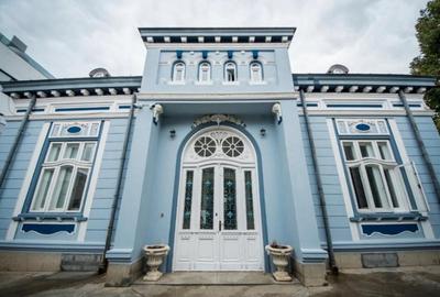 Birou, 750 mp în Central