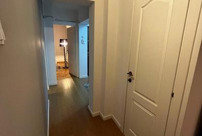 Apartament 3 camere decomandate, 2 bai, etajul 1, zona strazii Bucuresti - 18