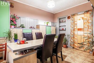 Apartament cu 3 camere la casa, zona Cadas-Confectii