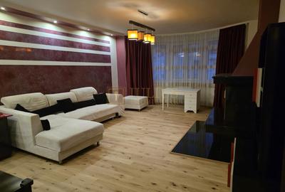 3 camere-107 mp, situat intr-o vila, loc de parcare, centrala gaz - 1