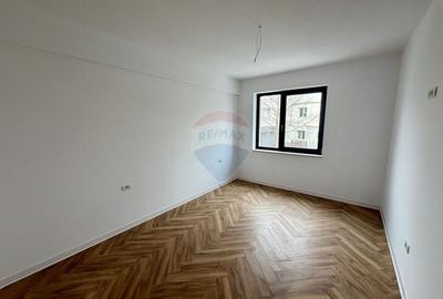 Apartament 3 camere bloc nou zona Finante - 5