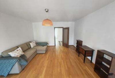 Apartament cu 3 camere, mobilat în Ștefan cel Mare