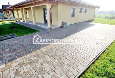 Casă individuală cu 4 camere în Sângeorgiu de Mureș