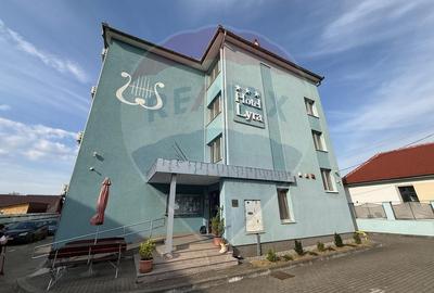 De închiriat Hotel 24 de camere si 3 apartamente, Calea Clujului - 1
