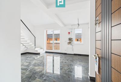 Apartament cu 3 camere semidecomandat în Giroc