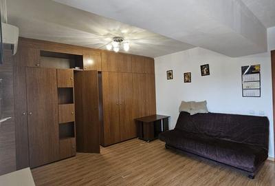 INCHIRIERE GARSONIERA- 9 MAI - 1