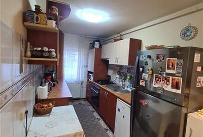 Apartament 3 camere decomandat, 2 bai, Carpatilor - 4