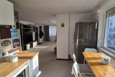 De inchiriat apartament cu 3 camere , Aparatorii Patriei sector4 - 4
