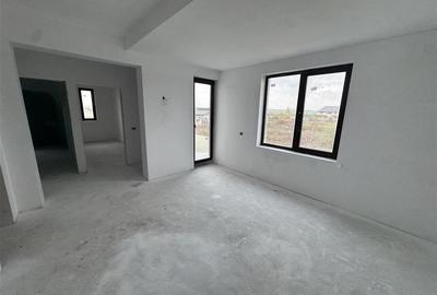 VILA DE VANZARE LA CHEIE TOATE UTILITATILE -CIOROGARLA DARVARI - 3