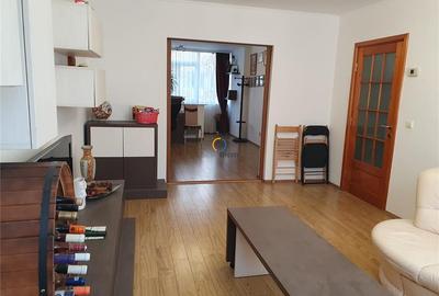 Vânzare apartament 4 camere Trivale - 2